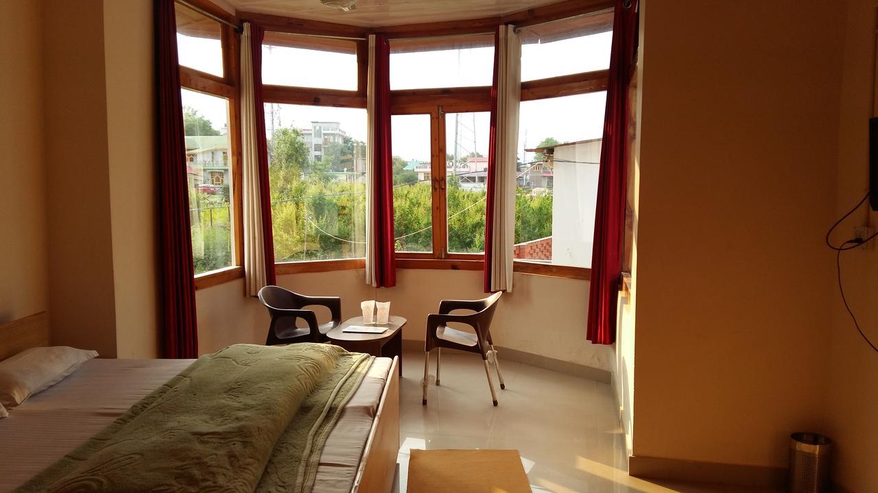 The Tara Villa Shamshi Exterior foto