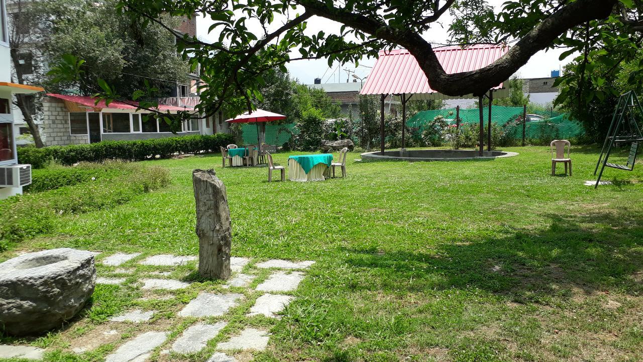 The Tara Villa Shamshi Exterior foto